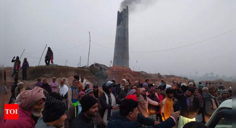 Six killed, 10 injured in brick kiln blast in Bihar's East Champaran district | Patna News